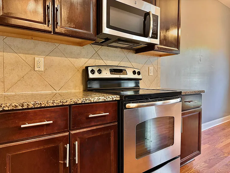4601 Fonso Dr — Photo 10