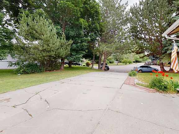 3rd image of 13353 Wildrose Ct