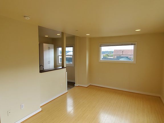 3rd image of 1545 Fawcett Ave APT 7