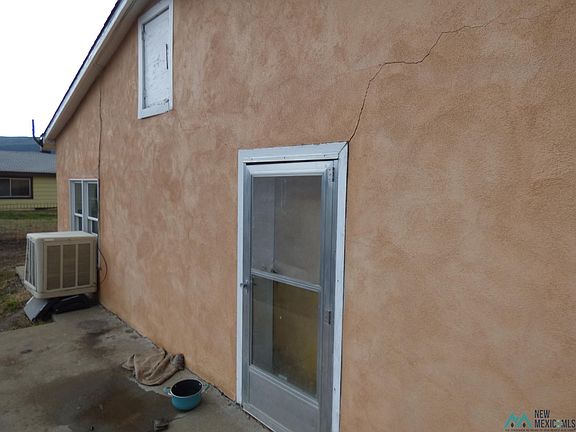 5th image of 245 E 10th St