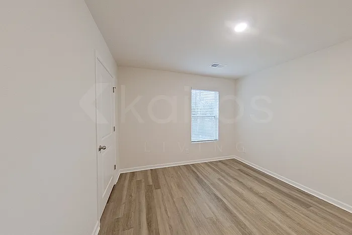113 Inez Ave — Photo 22