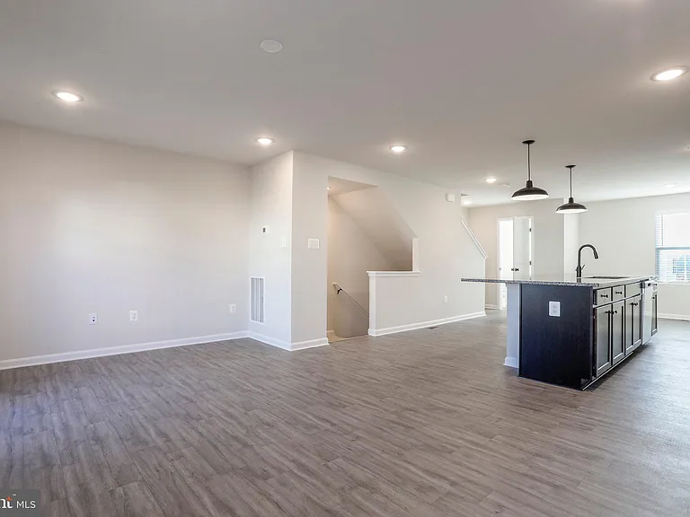 128 Rabbit Rd — Photo 10