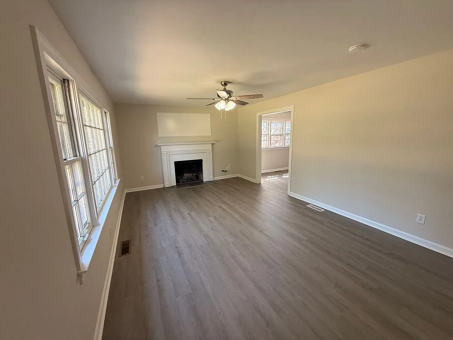 578 Westmoreland Pl — Photo 3