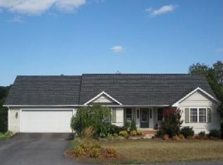 1056 Caperton Way, Forest, VA 24551