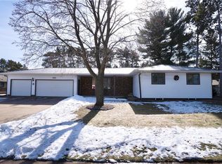 1511 Pine Park Drive, Eau Claire, WI 54701