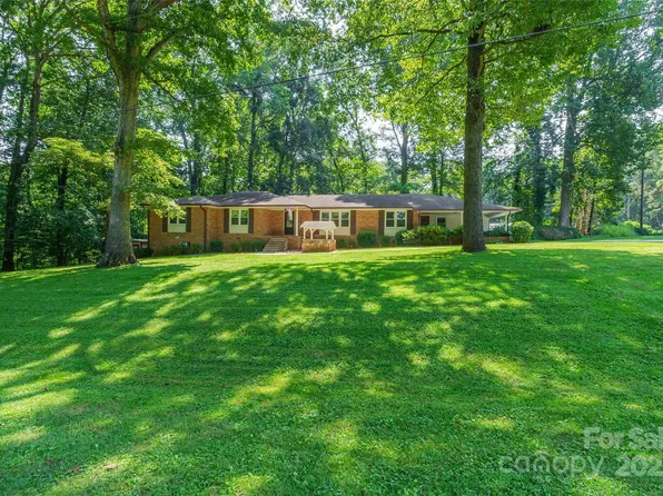 145 Heritage Ln, Salisbury, NC 28147