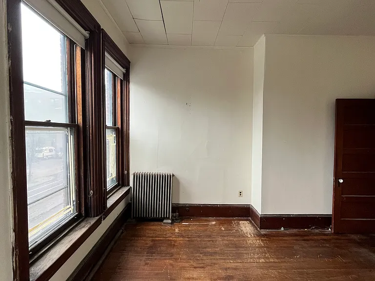 182 Pearl St #1 — Photo 14