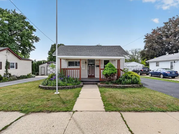240 S Adams St, South Beloit, IL 61080