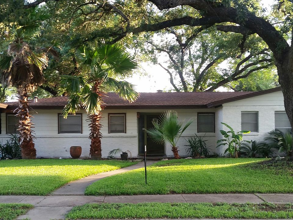 1st image of 1902 College Dr