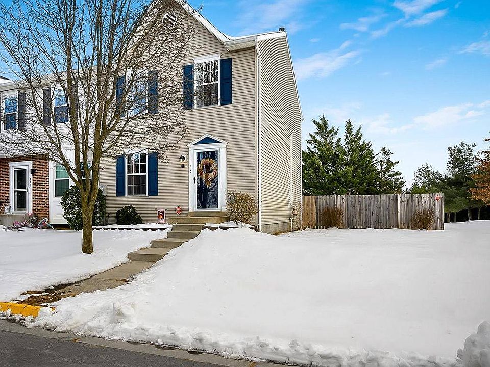 1st image of 115 Amethyst Ct