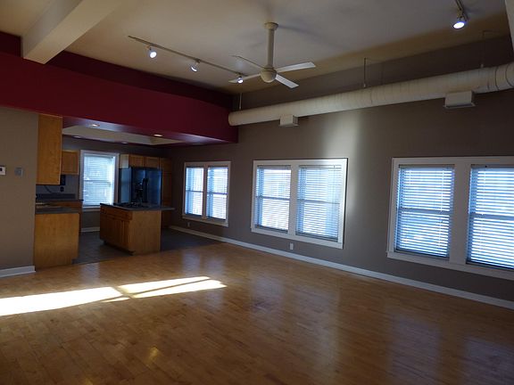 4th image of 1401 W 75th St APT E