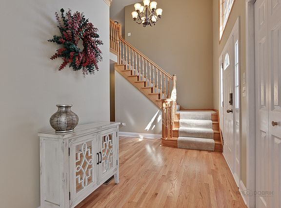 5th image of 881 Fieldale Ln