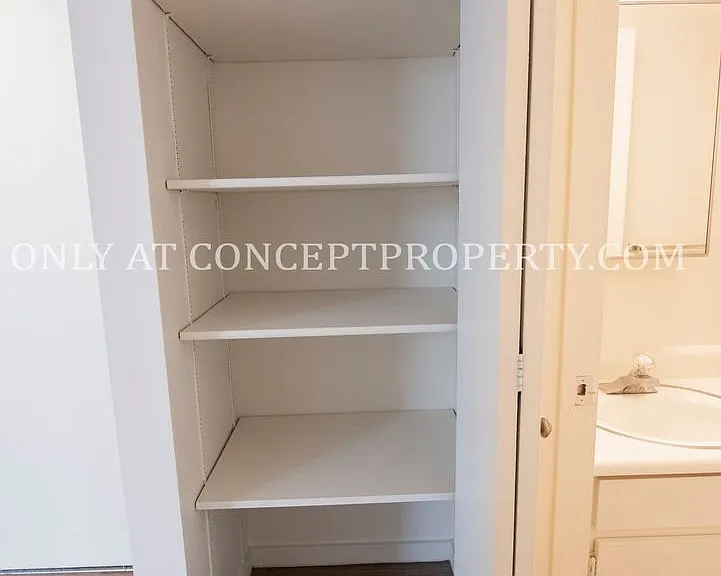 223 E 3rd Ave — Photo 73
