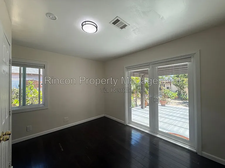 238 Douglas Ave — Photo 13