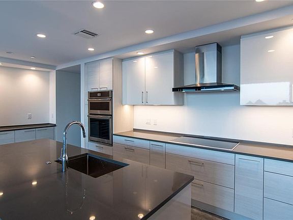 4th image of 100 1st Ave N Unit 505