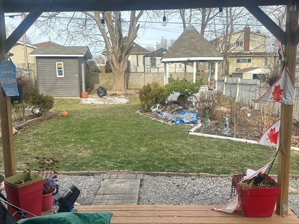57 Fernhill Blvd, Oshawa, ON L1J 5J1