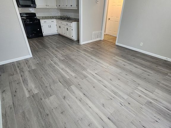 4th image of 205 Waverly Dr