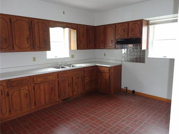 5th image of 225 Maryland Ave