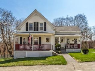 42 Richman St, Clinton, MA 01510