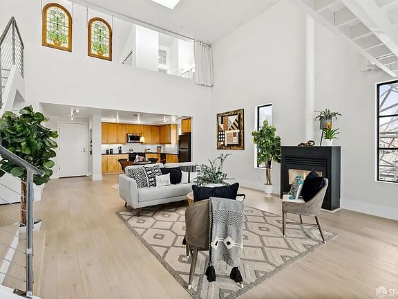 4th image of 920 Harrison St APT 15