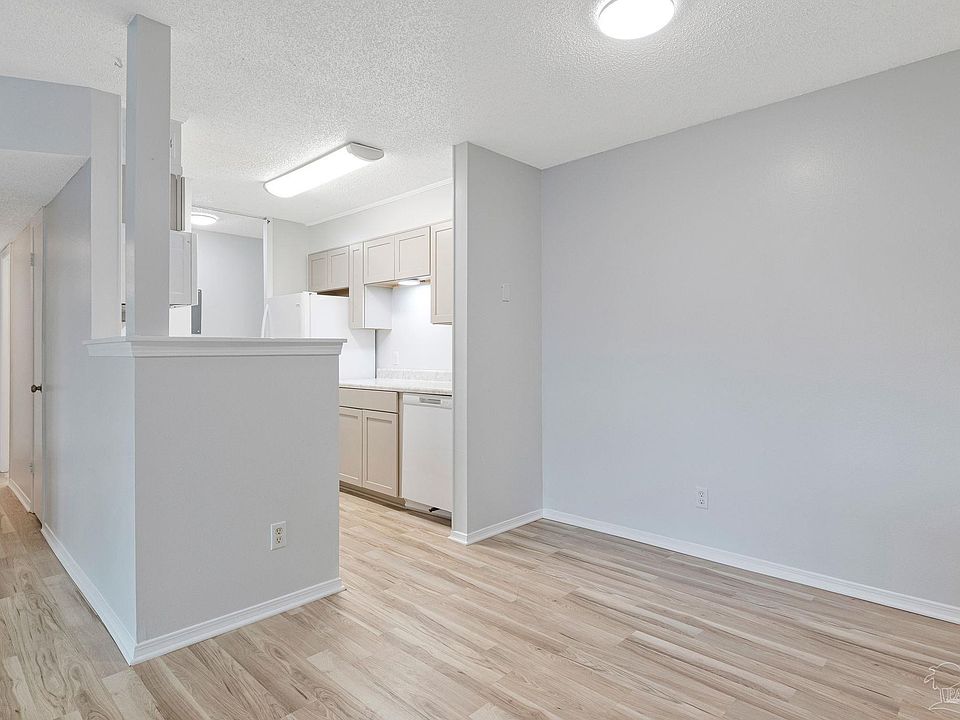 1st image of 2303 Michigan Ave