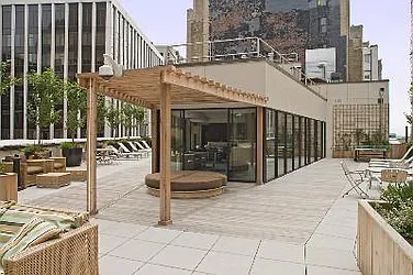 Rented by R New York