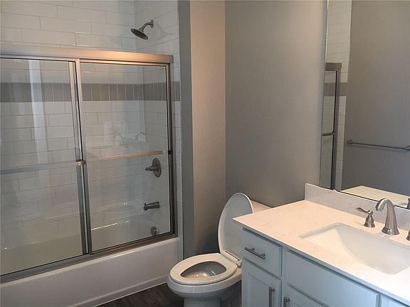 5th image of 531 Lincoln St