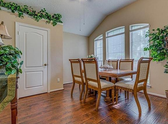 4th image of 8101 Jolie Dr