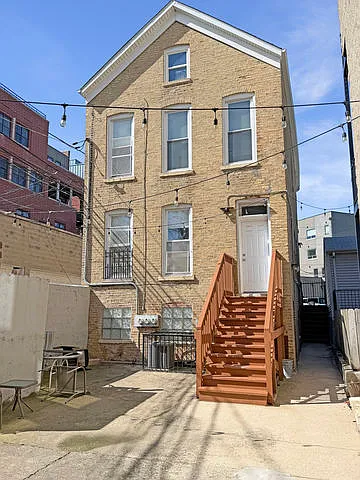 Building Photo - 947 W Concord Pl #1R