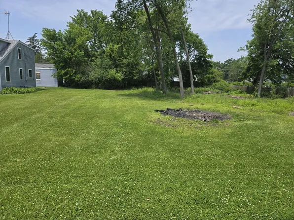 42644 N Lake Dr #269, Antioch, IL 60002