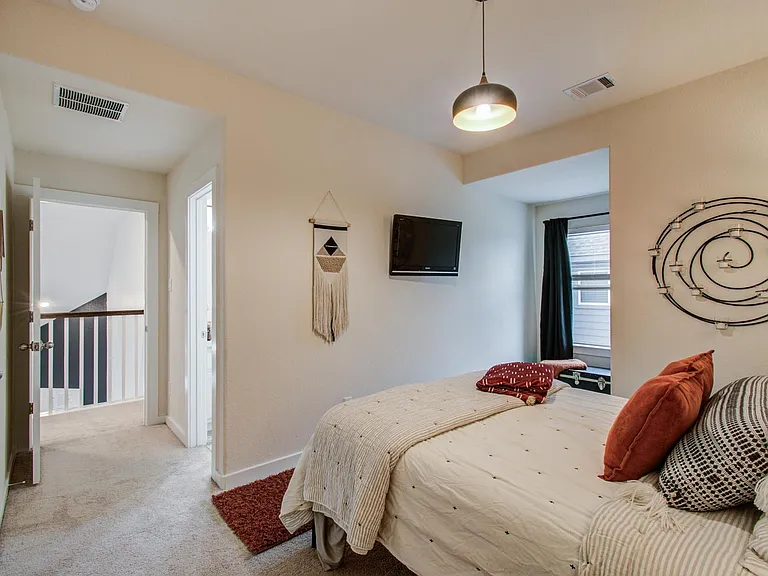 7111 Pondhawk Dr — Photo 22