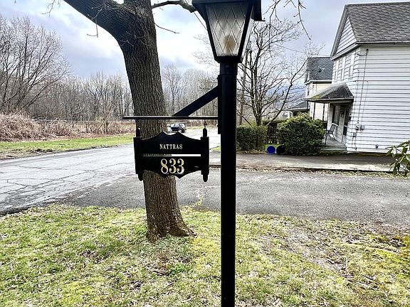 2nd image of 833 Pancoast St