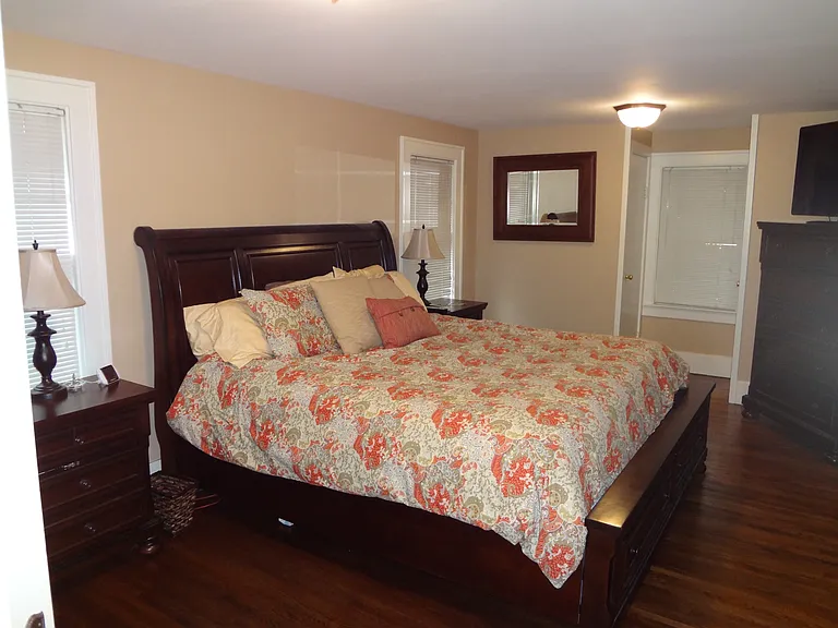 2538 Clover St — Photo 15