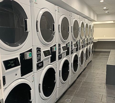 5th image of 9401 Mixon Dr #148