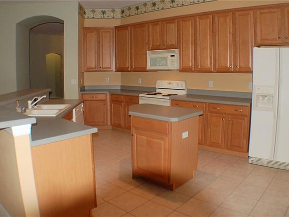 4th image of 2107 Fawn Meadow Dr
