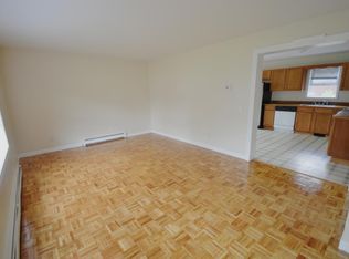 18 Berkeley Rd, Dedham, MA 02026