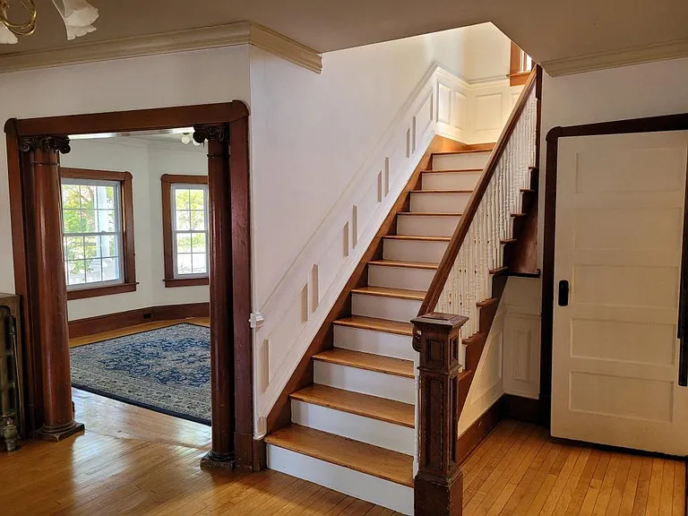 2060 Elm St — Photo 13