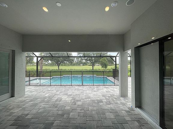 3rd image of 16129 Herons View Dr