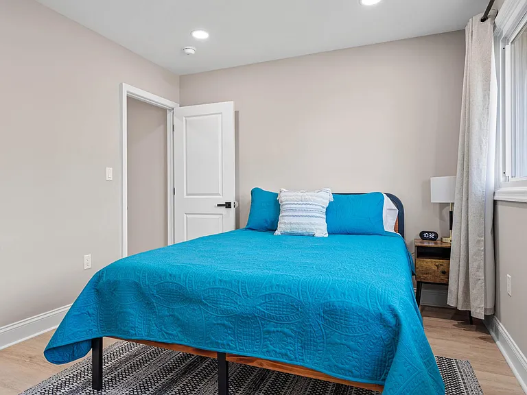 8815 Delphine Rd — Photo 15