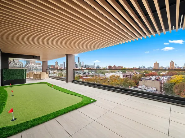 1 Putnam Avenue image 10 of 15