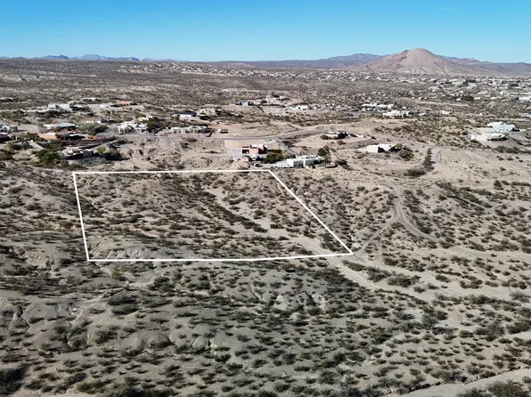 5750 Dusty Prints Rd, Las Cruces, NM 88007