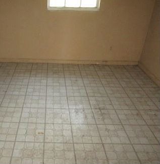 5th image of 8300 NE 1st Ave