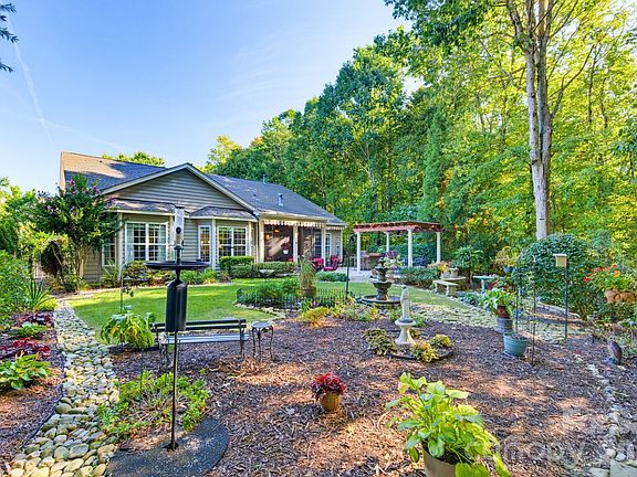 4th image of 3307 Collaroy Rd