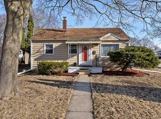 4004 W Congress St, Milwaukee, WI 53209