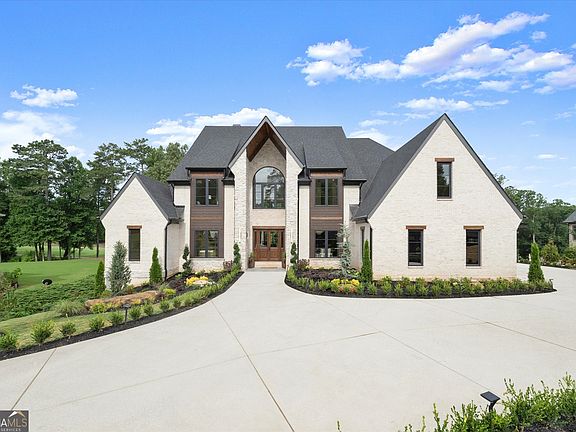 2nd image of 215 Traditions Dr