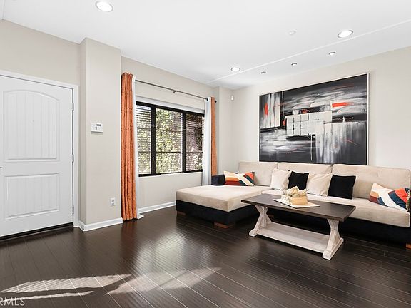 2nd image of 879 Michigan Blvd Unit G