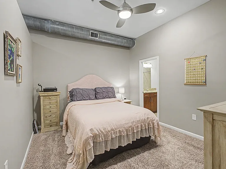 437 Monroe Ave #106 — Photo 11
