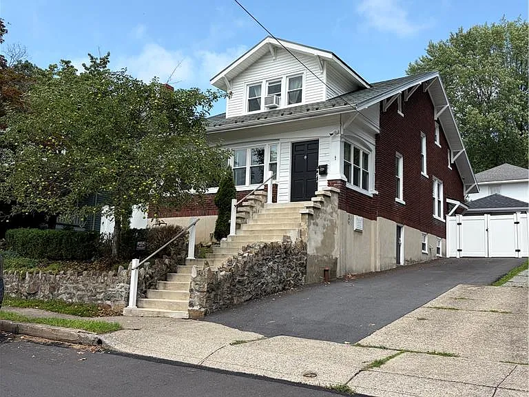 7 E Plainfield Ave — Photo 1