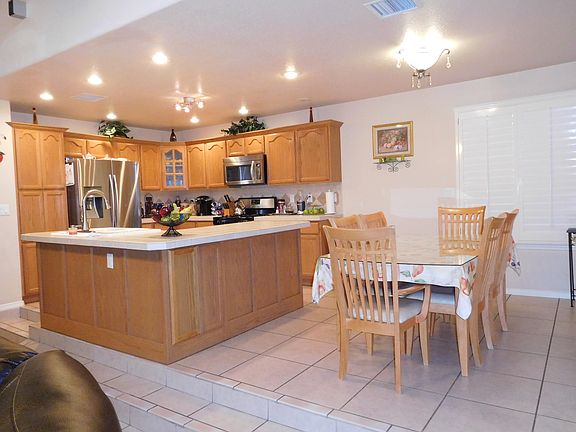 2nd image of 12489 Tierra Espada Dr