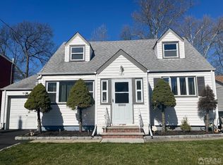 1065 Cranbrook Rd, Union, NJ 07083